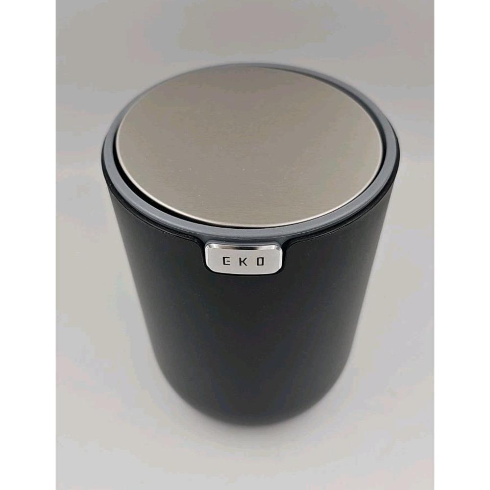 EKO Fandy Table Bin, 1.5L Mini Desk Trash‎ Can with Swing-Top Lid Matte Black - Picture 3 of 4